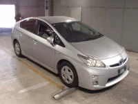 Цена авто Toyota Prius с аукционов Японии, номер кузова ZVW30, пробег 84 000, оценка 2