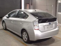 Цена авто Toyota Prius с аукционов Японии, номер кузова ZVW30, пробег 84 000, оценка 2