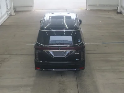 Статистика аукционов Nissan Elgrand