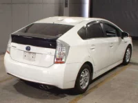 Цена авто Toyota Prius с аукционов Японии, номер кузова ZVW30, пробег 394 000, оценка 6
