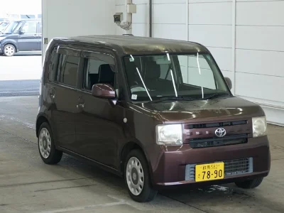 Toyota Pixis Space