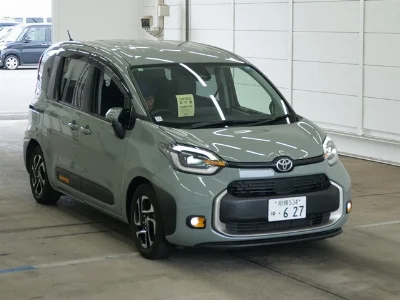Toyota Sienta