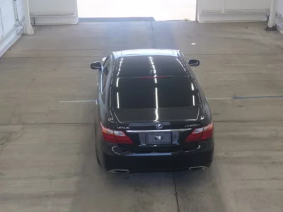 Lexus LS600hL