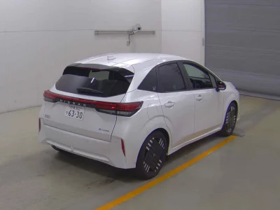 Nissan Aura
