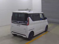 Цена авто Nissan Roox с аукционов Японии, номер кузова B45A, пробег 62 000, оценка 8