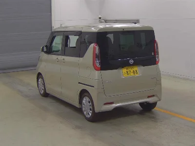 Статистика аукционов Nissan Roox