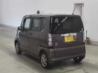 Цена авто Honda N-Box с аукционов Японии, номер кузова JF1, пробег 106 000, оценка 8
