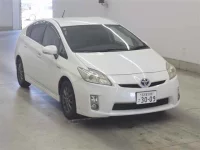 Цена авто Toyota Prius с аукционов Японии, номер кузова ZVW30, пробег 137 000, оценка 2