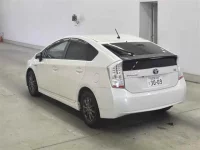 Цена авто Toyota Prius с аукционов Японии, номер кузова ZVW30, пробег 137 000, оценка 2