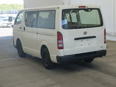 Статистика аукционов Toyota HiAce Van