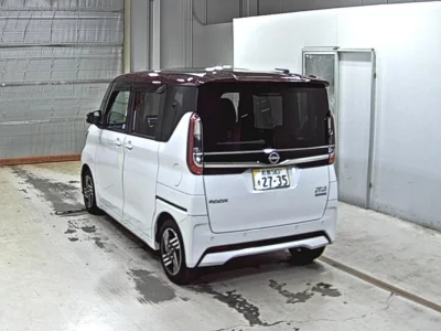 Статистика аукционов Nissan Roox