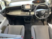 Цена авто Honda Freed с аукционов Японии, номер кузова GB3, пробег 105 000, оценка 8