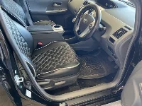 Цена авто Toyota Prius Alpha с аукционов Японии, номер кузова ZVW41W, пробег 39 000, оценка 8