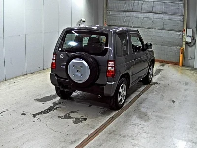 Nissan Kix