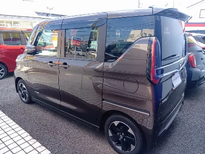 Статистика аукционов Nissan Roox