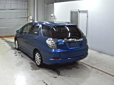 HONDA FIT SHUTTLE