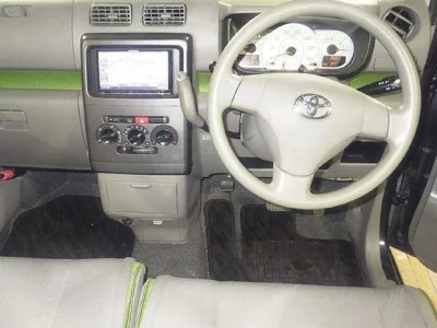 Toyota Pixis Space