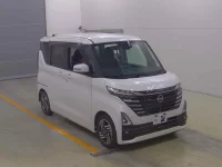 Цена авто Nissan Roox с аукционов Японии, номер кузова B44A, пробег 1 000, оценка 12