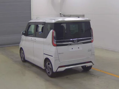 Статистика аукционов Nissan Roox