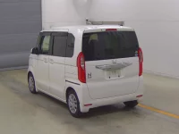 Цена авто Honda N-Box с аукционов Японии, номер кузова JF3, пробег 52 000, оценка 8