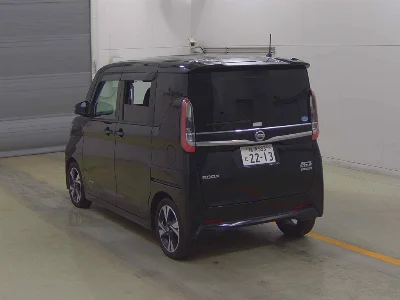 Статистика аукционов Nissan Roox
