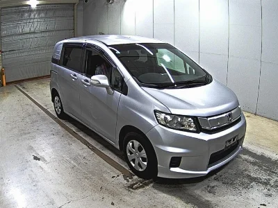 HONDA FREED SPIKE