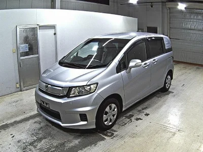 HONDA FREED SPIKE