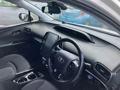 Toyota Prius PHV