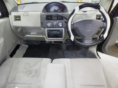 Nissan Otti