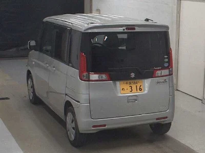 Suzuki Spacia