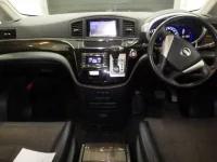 Цена авто Nissan Elgrand с аукционов Японии, номер кузова TE52, пробег 75 000, оценка 8