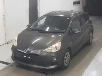 Цена авто Toyota Aqua с аукционов Японии, номер кузова NHP10, пробег 114 000, оценка 2