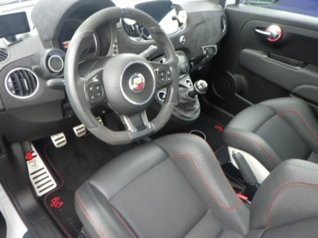 Fiat ABARTH 695 ESSEESSE  с аукциона в Японии
