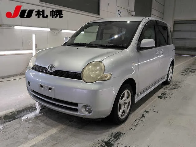 Toyota Sienta  с аукциона в Японии