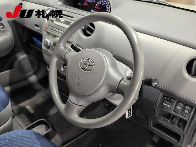 Toyota Sienta  с аукциона в Японии