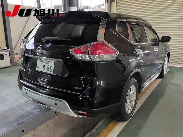 Nissan X-Trail  с аукциона в Японии