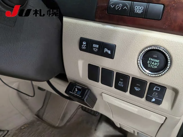 Toyota Vellfire  с аукциона в Японии