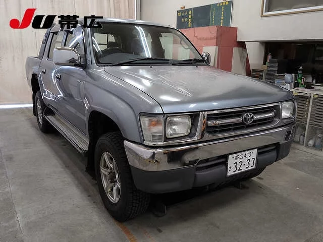 Toyota Hilux  с аукциона в Японии