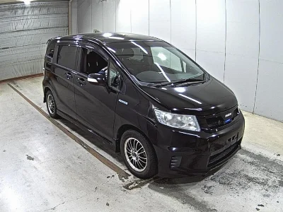HONDA FREED SPIKE