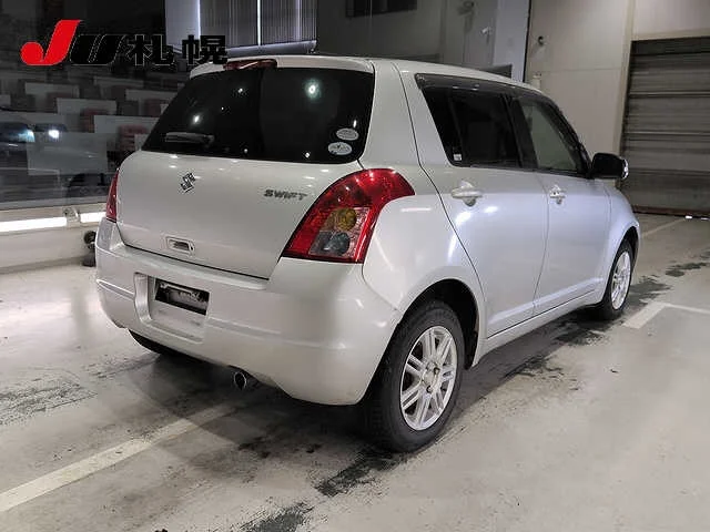 Suzuki Swift  с аукциона в Японии
