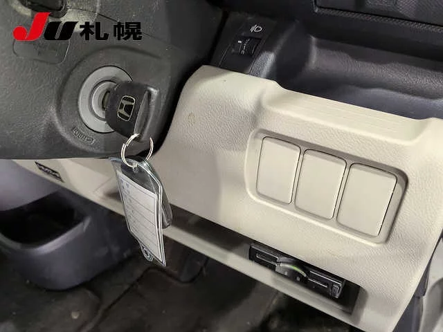 Honda Zest  с аукциона в Японии
