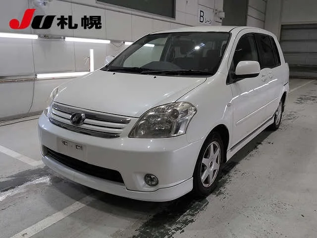 Toyota Raum  с аукциона в Японии