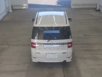 Цена авто Mitsubishi  с аукционов Японии, номер кузова CV5W, пробег 196 000, оценка 7