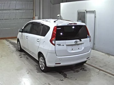 Toyota Passo Sette