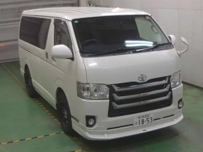 Toyota HiAce Van