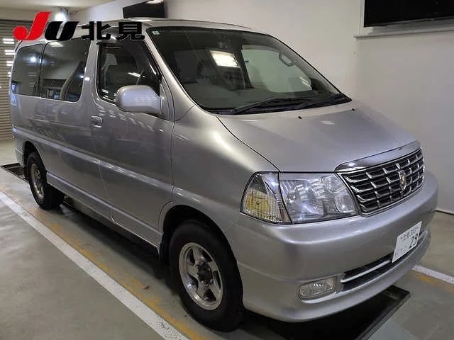 Toyota Granvia  с аукциона в Японии