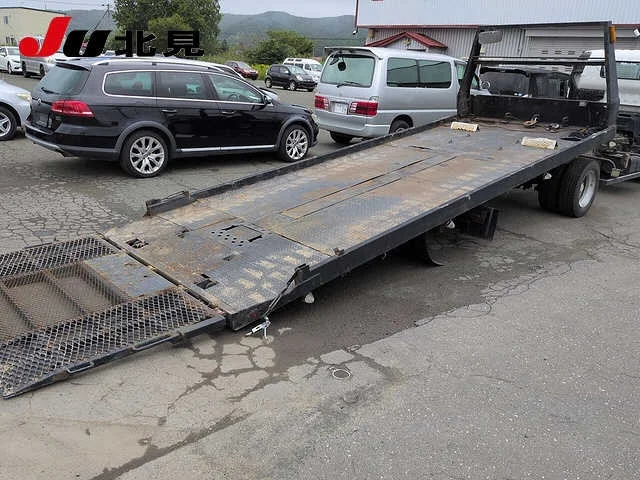 Toyota Dyna  с аукциона в Японии
