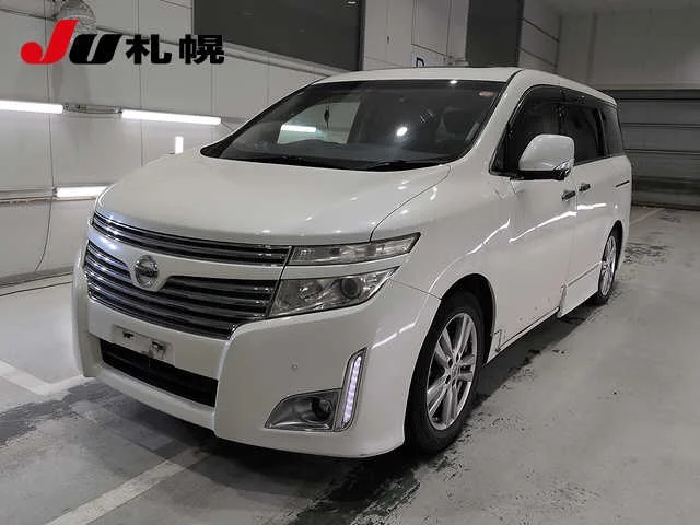 Nissan Elgrand  с аукциона в Японии