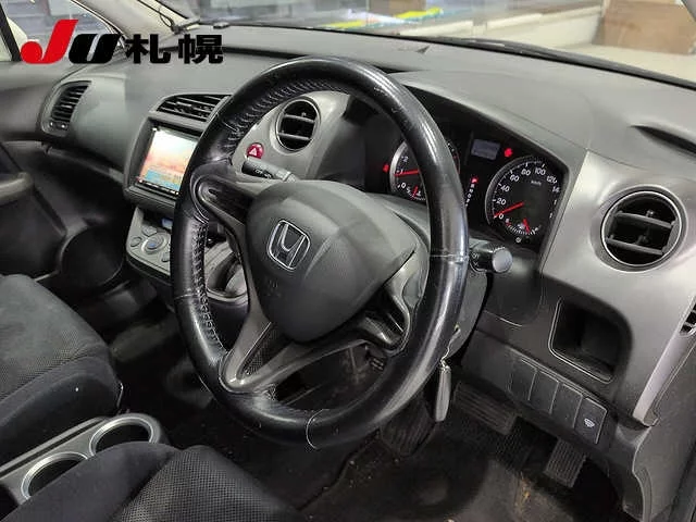 Honda Stream  с аукциона в Японии