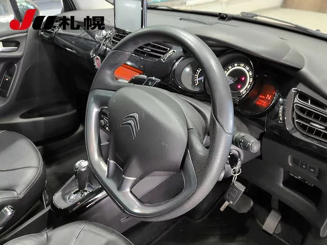 Citroen C3  с аукциона в Японии